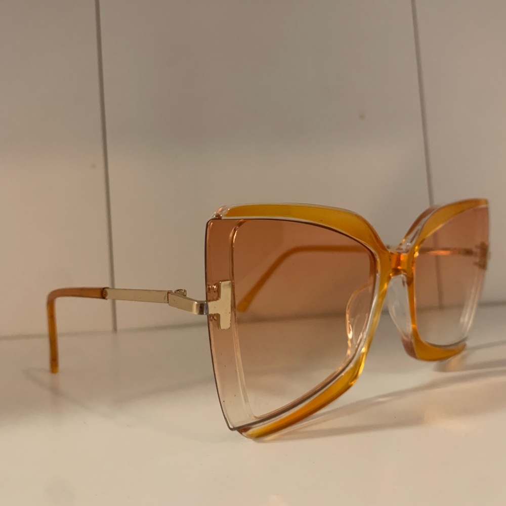 Oversized Orange Yellow and Gold Fashion Sunglasses!! - Picture 4 of 16